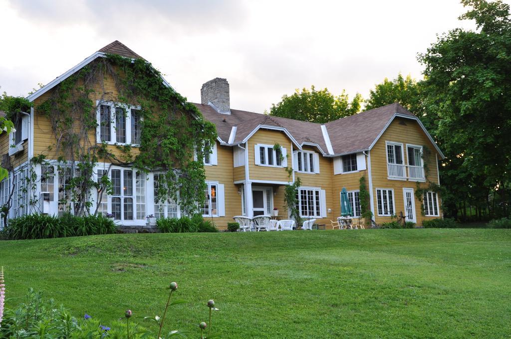 Sur La Cote Inn